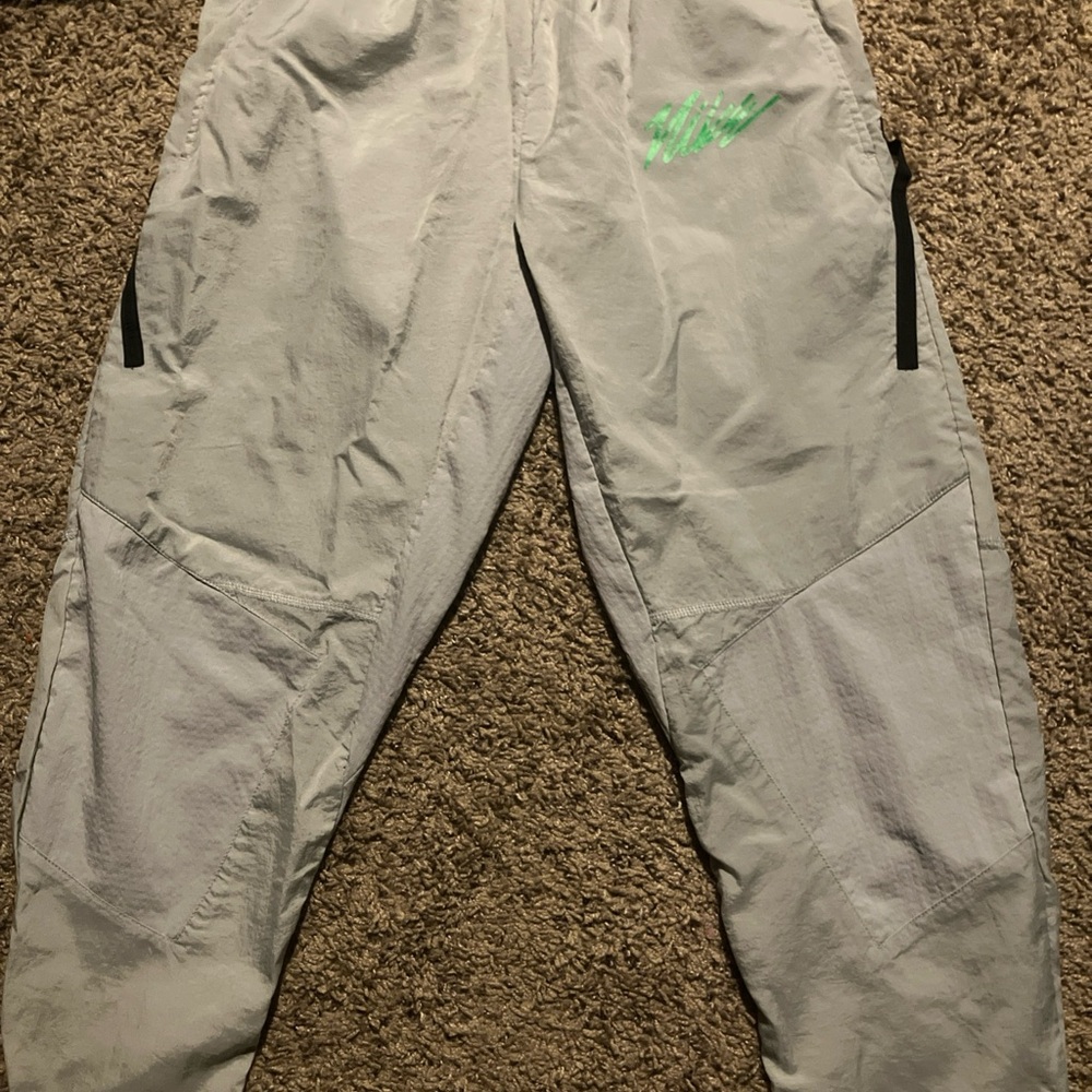 Nike Sports Clash Woven Sweats Cropped Men’s Small